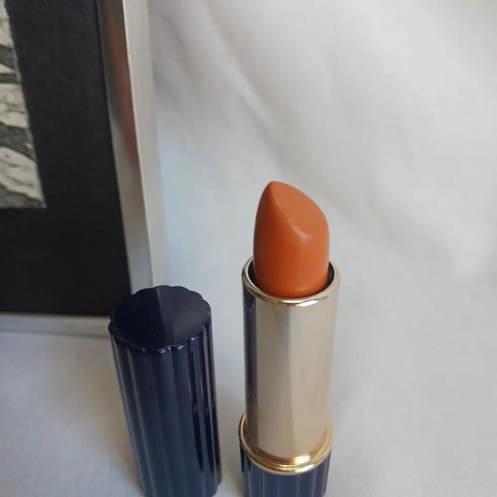Estee Lauder Sweet Tea Lipstick Blue Ribbed Tube